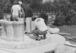 Tοποθέτηση μαρμάρινου σιντριβανιού