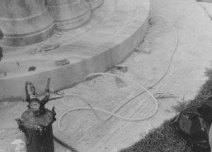 Λεπτομέρεια τοποθέτησης, συγκόληση και στεγανοποίηση με εποξειδικά υλικά σε σιντριβάνι στην Κρυοπηγή Χαλκιδικής